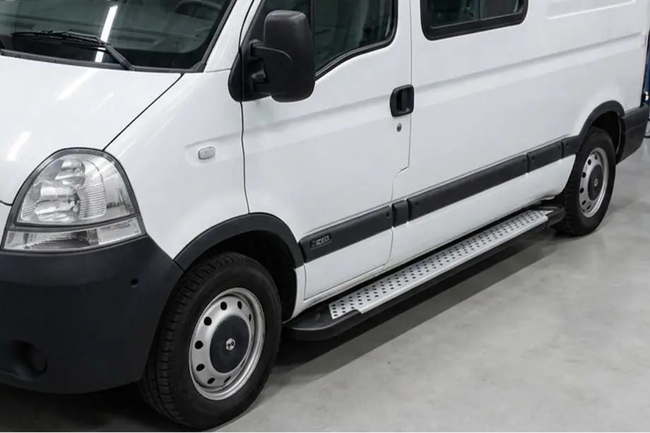 Nissan Interstar 2002-2010 рр. Бокові пороги Allmond (2 шт., Алюміній) Image