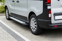 Renault Trafic 2015- рр. Бокові пороги Allmond Grey (2 шт., Алюміній) фото 1