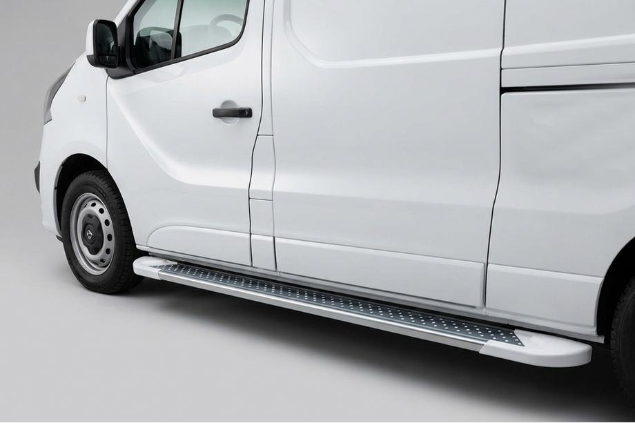 Renault Trafic 2015- рр. Бокові пороги Allmond White (2 шт., Алюміній) Image