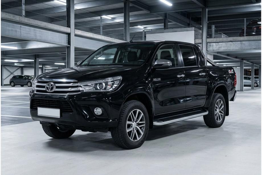 Toyota Hilux 2015- рр. Бокові пороги Tayga Grey (2 шт., алюміній) Фото 1