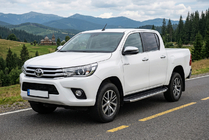 Toyota Hilux 2015- рр. Бокові пороги Fullmond (2 шт., алюміній) фото 1