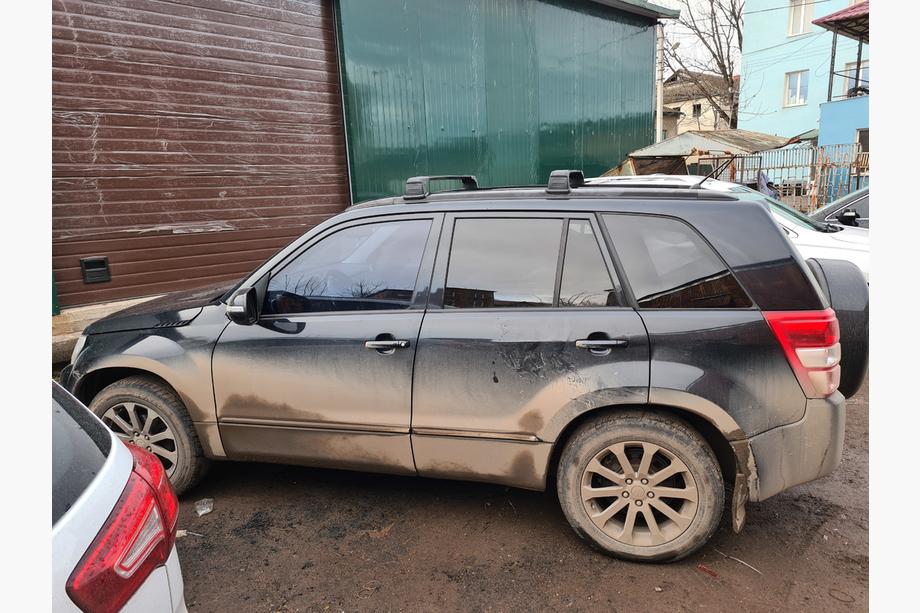 Suzuki Grand Vitara 2005-2017 рр. Перемичка в штатні місця (2 шт) Фото 3