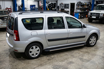 Dacia Logan MCV 2004-2014 рр. Бокові пороги Maya V1 (2 шт., алюміній) фото 3