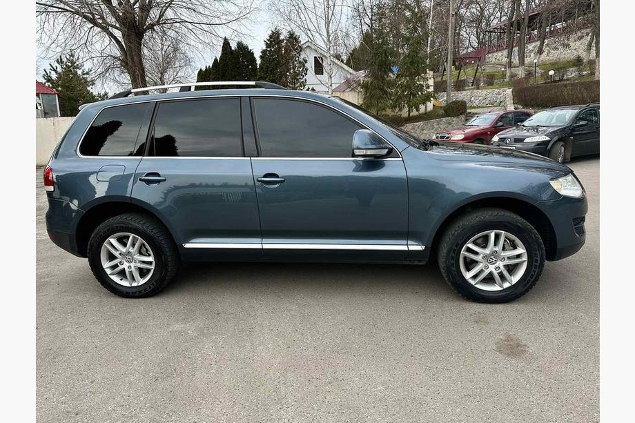 Volkswagen Touareg 2002-2010 рр. Рейлінги Хром (Пласт. Ніжки) Пластикова ніжка Фото 8
