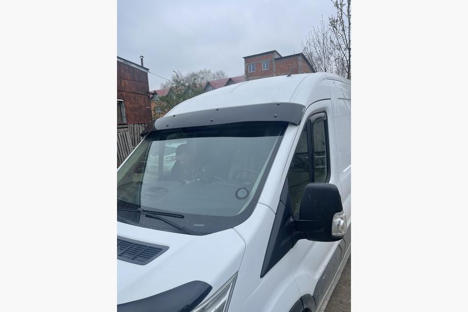 Ford Transit 2014- рр. Козирьок на лобове скло (чорний глянець, 5мм) Фото 21