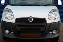 Fiat Doblo II 2010-2022 рр. Окантовка протитуманок зі смужками (2010-2015, 4 шт., нерж.) Carmos - Турецька сталь фото 6