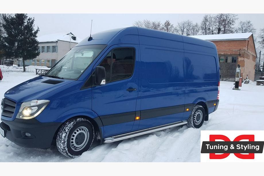 Volkswagen Crafter 2006-2016 рр. Бокові пороги Premium (2 шт., нерж.) d60, середня база Фото 3