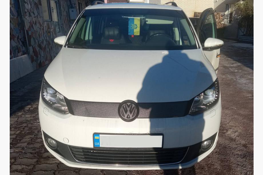 Volkswagen Caddy 2010-2015 рр. Зимова накладка на решітку (верхня) Фото 2