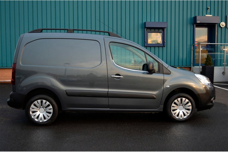 Peugeot Partner Tepee 2008-2018 рр. Окантовка вікон (2 шт., нерж) Carmos - Турецька сталь Фото 2