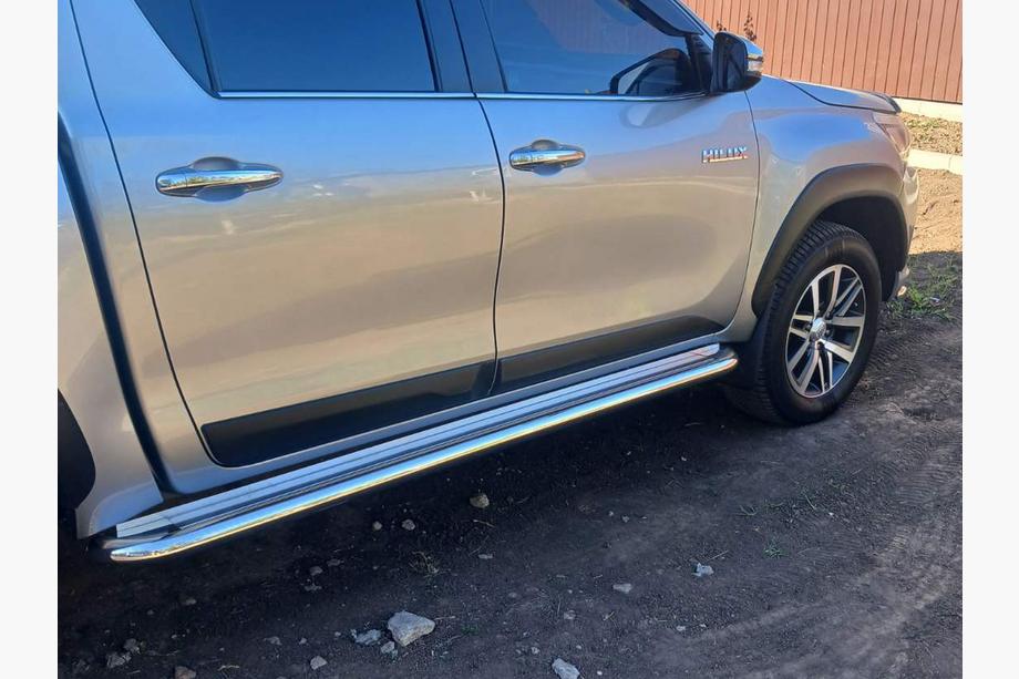 Toyota Hilux 2015- рр. Бокові пороги KB001 (нерж) 60 мм Фото 4