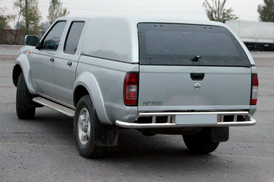 Nissan NP300 1999-2015 рр. Задній захист AK004 (нерж) Фото 1