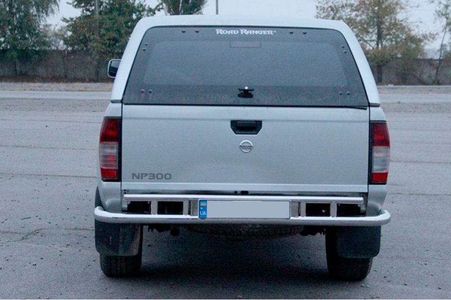 Nissan NP300 1999-2015 рр. Задній захист AK004 (нерж) Фото 2