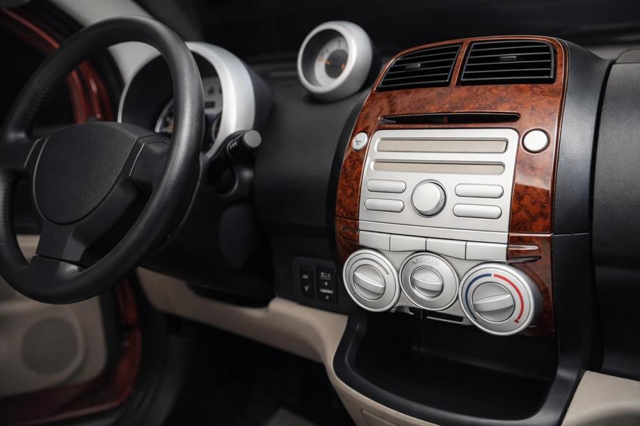 Daihatsu Sirion 2005-2015 рр. Накладки на панель Алюміній Image