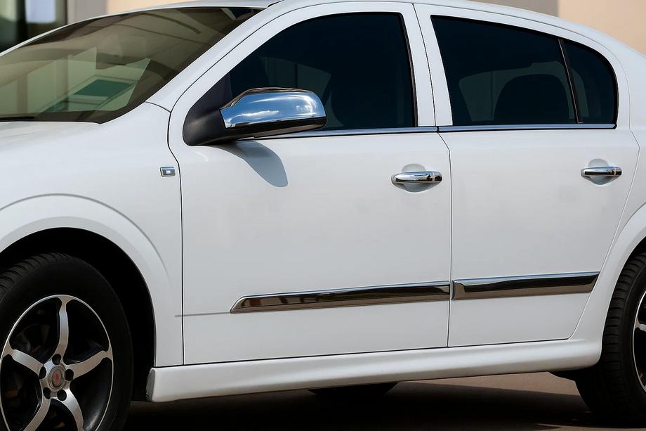 Opel Astra H 2004-2013 рр. Молдинг дверний (4 шт, нерж) Image