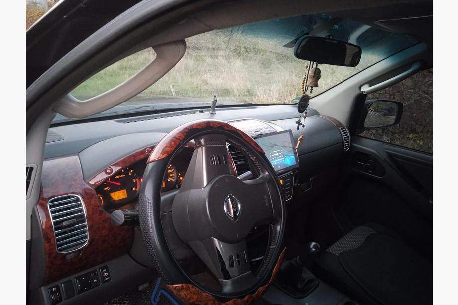 Nissan Navara 2006-2015 рр. Тюнінг салону (12 деталей) Дерево Фото 5