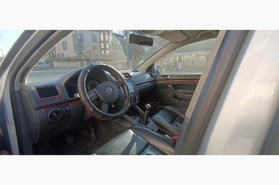 Volkswagen Golf 5 2003-2009 рр. Накладки на панель Титан Фото 5