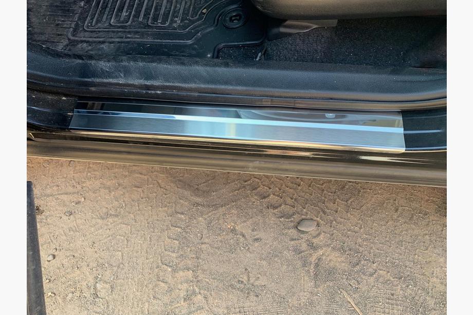 Toyota Rav 4 2013-2018 рр. Накладки на пороги Натанико (4 шт., нерж.) Фото 8