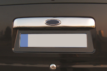 Ford Connect 2006-2009 рр. Хром планка над номером (установка на рідну, з місцем під логотип, нерж.) OmsaLine - Італійська нержавійка фото 1