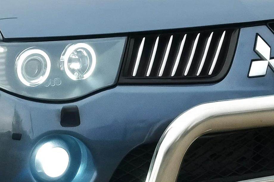 Mitsubishi L200 2006-2015 рр. Накладки на решітку радіатора (14 шт, нерж) Image