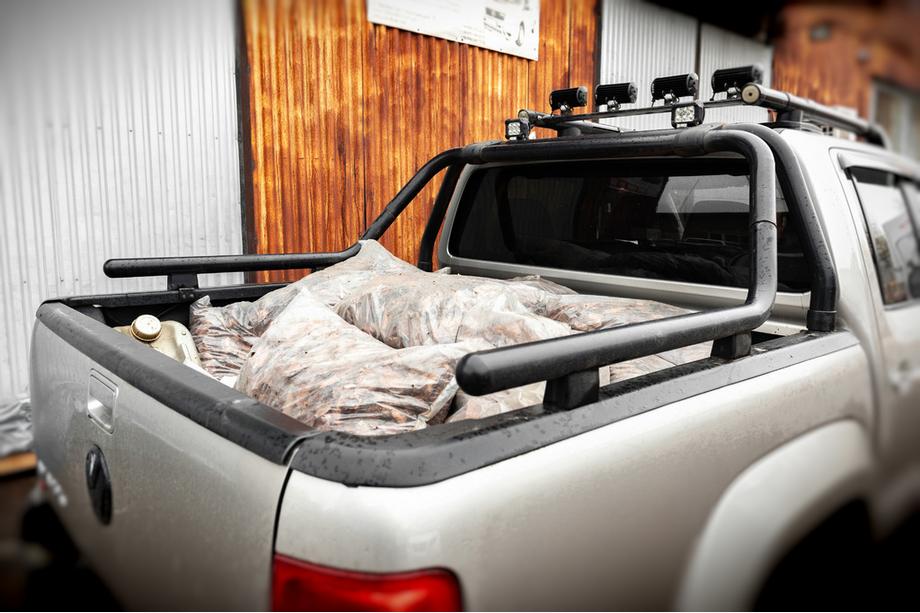 Volkswagen Amarok 2010-2022 рр. Дуга на кузов (чорна) 76мм Фото 4