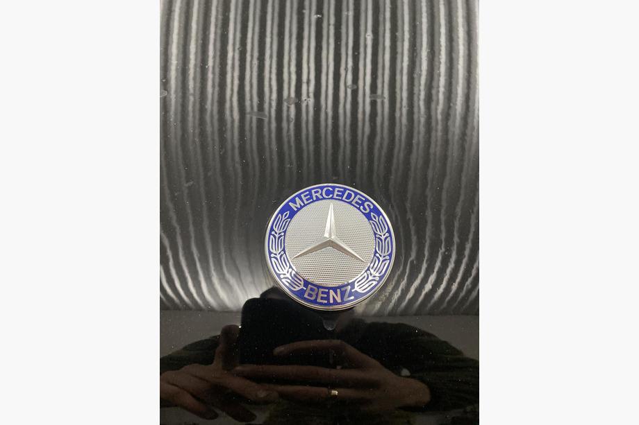 Mercedes Vito W638 1996-2003 рр. Знак Мерседеса на капот (самоклейка) Самоклейка Image