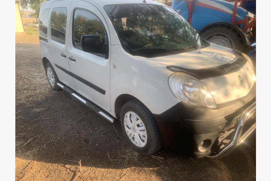 Renault Kangoo 2008-2020 рр. Бічні труби BB002 (2 шт., нерж.) 70 мм, довга база Фото 9