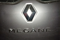 Renault Megane III 2009-2016 рр. Напис Megane 908897337R (270мм на 25мм) фото 2