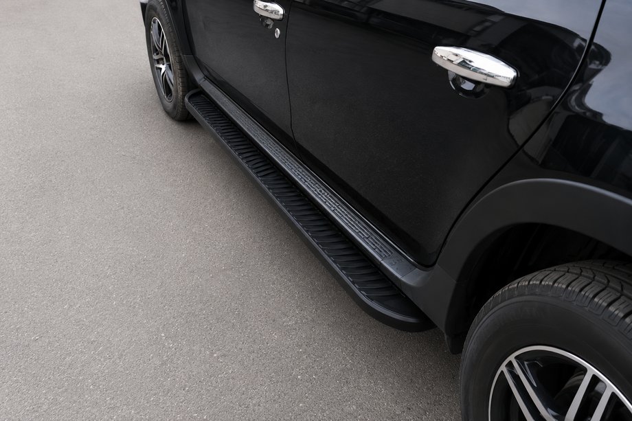 Renault Duster 2008-2017 рр. Бокові пороги Tayga Black (2 шт., алюміній) Image