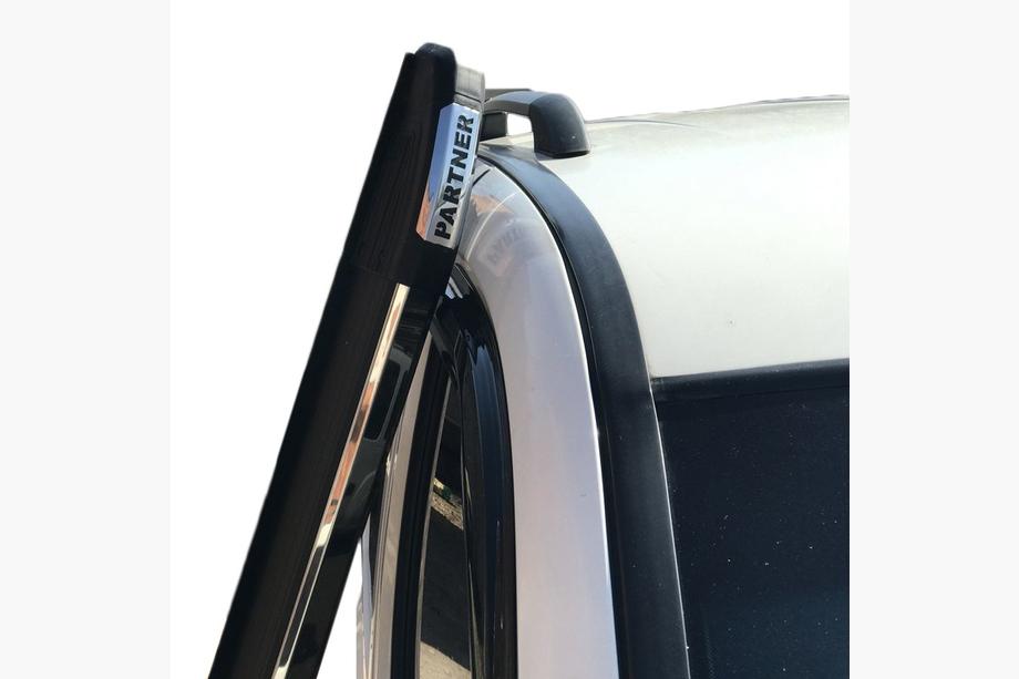 Peugeot Partner Tepee 2008-2018 рр. Бокові пороги Omsa Black (2 шт., алюм.) Image