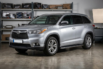 Toyota Highlander 2013-2019 рр. Бокові пороги Maydos V1 (2 шт., алюміній ↗ нерж) фото 1
