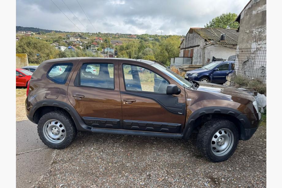Renault Duster 2008-2017 рр. Молдинги з виступами (4 шт, пластикові) Image