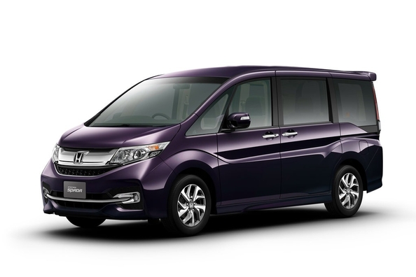 Honda планує оновити мінівен Step WGN