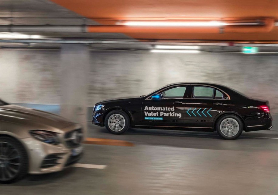 Mercedes-Benz розробила автономну систему паркування