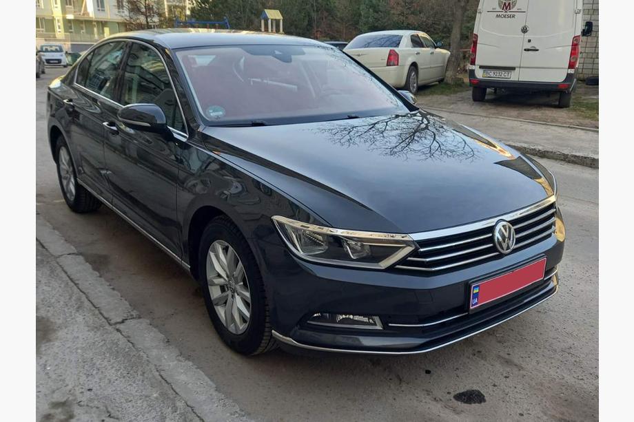 Volkswagen Passat B8 2015-2023 рр. Накладки на передній бампер (2015-2018, 3 шт, нерж) Carmos - Турецька сталь Фото 3