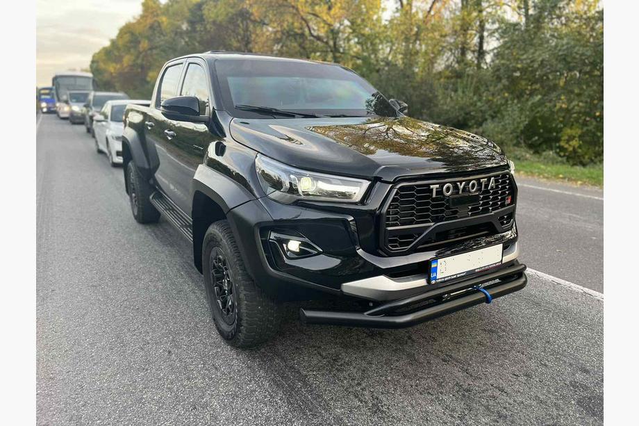 Toyota Hilux 2015- рр. Передній вус подвійний Vegas (2015-2020, чорний, 76мм) Фото 5