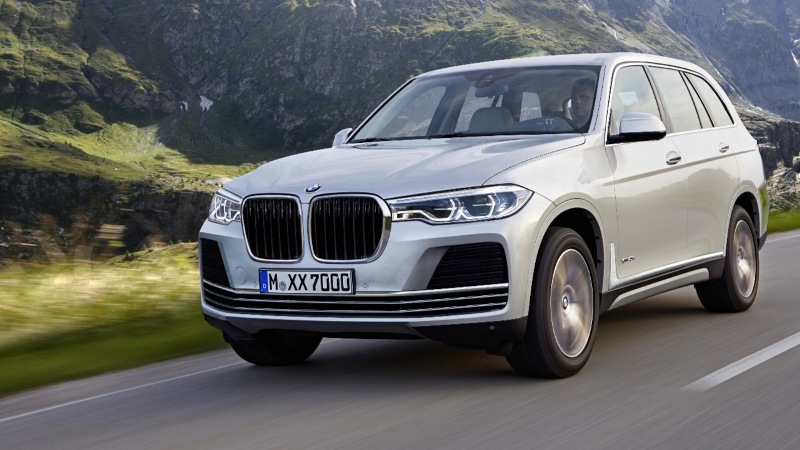 Флагманський кросовер BMW X7 представлять восени