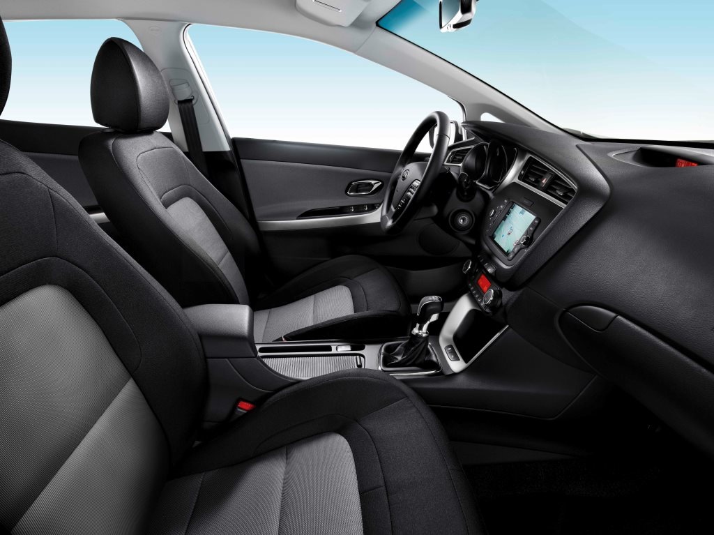 Огляд оновленої Kia сeed