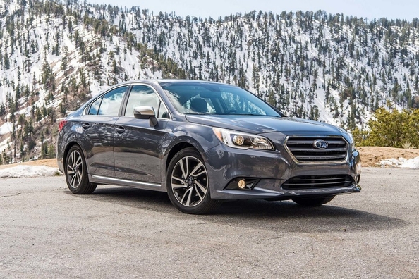 Огляд оновленої Subaru Legacy