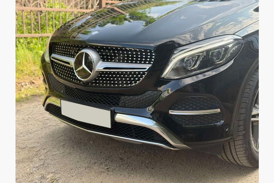 Mercedes GLE/ML class W166 2011-2018 рр. Тюнінг решітка Diamond (GLE) З місцем під камеру Фото 4
