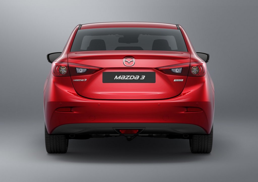 Огляд оновленої Mazda 3