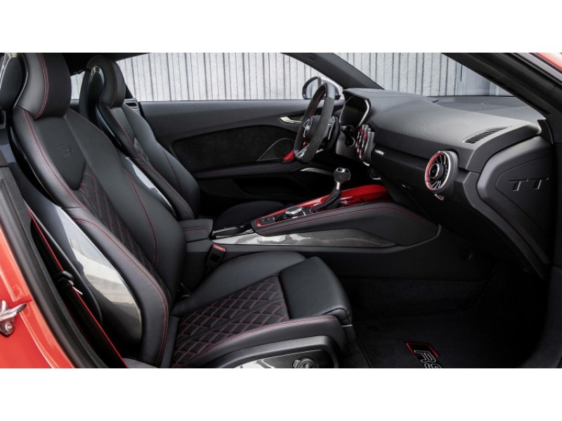 Огляд Audi TT RS 2018-го модельного року