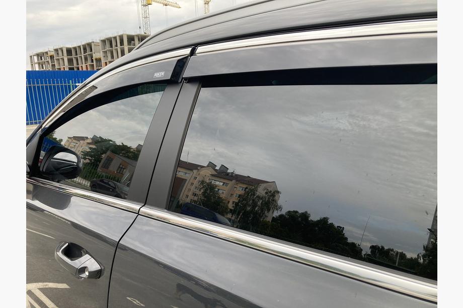 Kia Sportage 2015-2021 рр. Вітровики з хром молдингом (4 шт, Niken) Фото 2