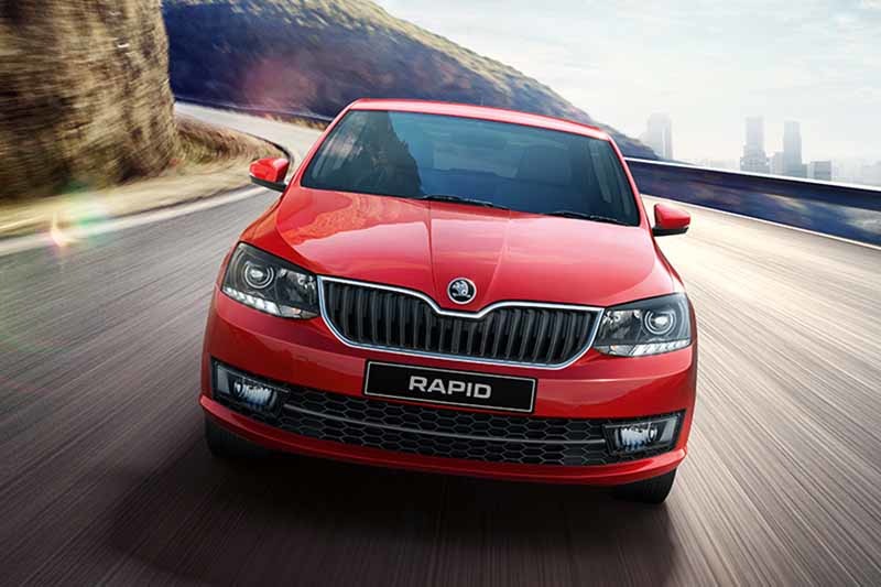 Оновлена Skoda Rapid 2017 року