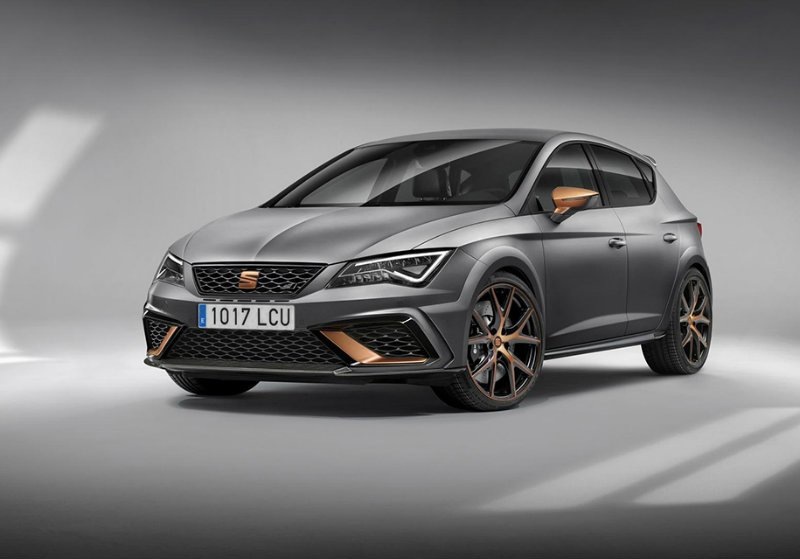 Seat розсекретив нове покоління Leon Cupra R.