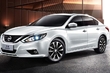 Огляд седана Nissan Teana фото 1