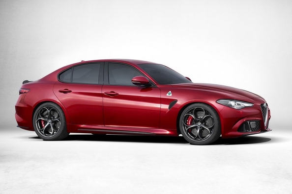 Італійська харизма в седані Alfa Romeo Giulia