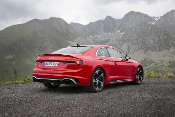 Спорт і комфорт в новому Audi RS5 Coupe Фото 4