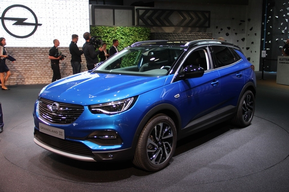Огляд нового кросовера Opel Grandland X
