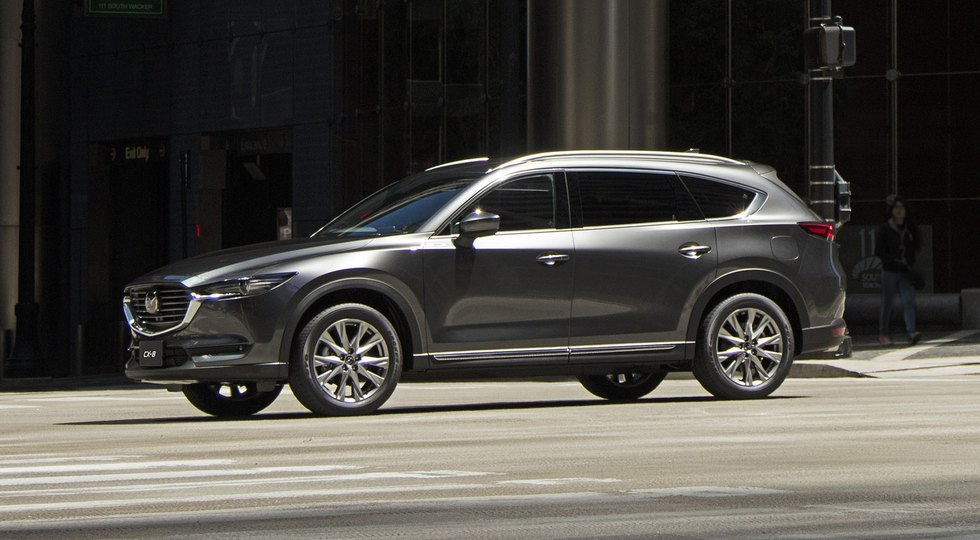 Новий кросовер Mazda CX-8