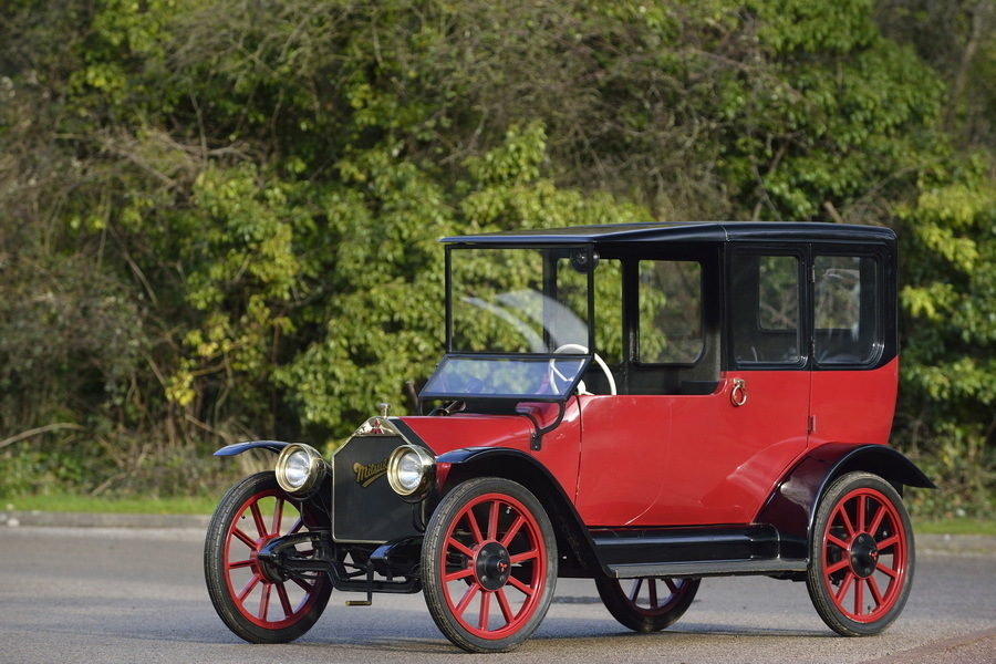 Mitsubishi покаже новий старий автомобіль до 100-річного ювілею
